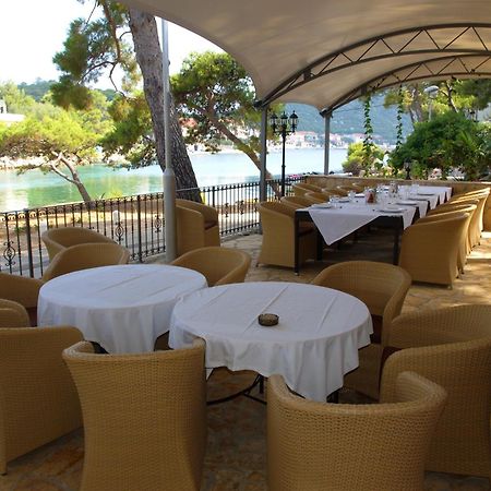 Hotel Solitudo Uble Εξωτερικό φωτογραφία