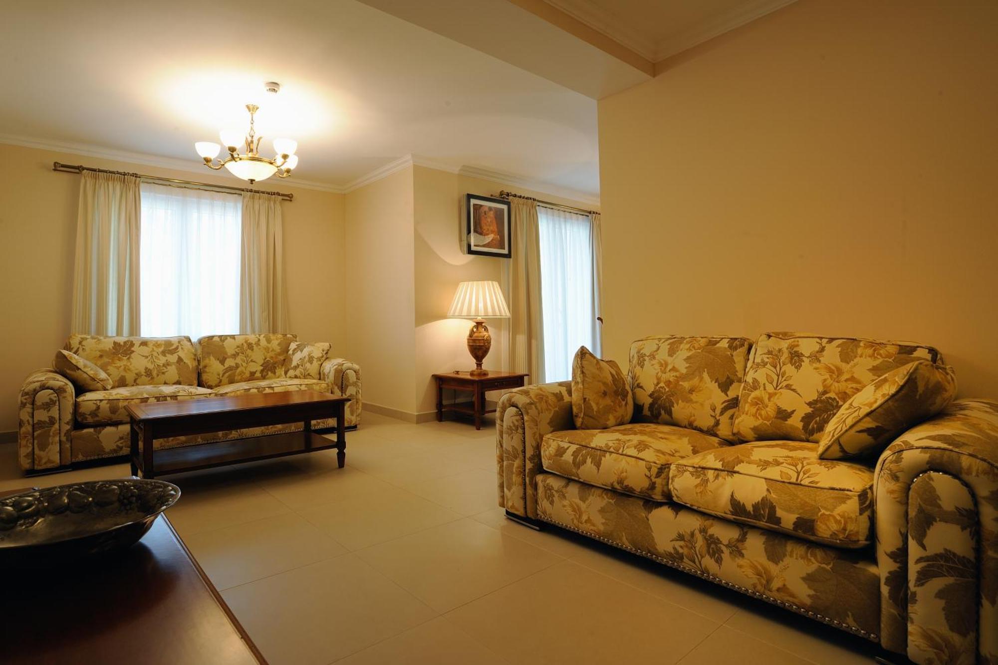 Hotel Solitudo Uble Εξωτερικό φωτογραφία