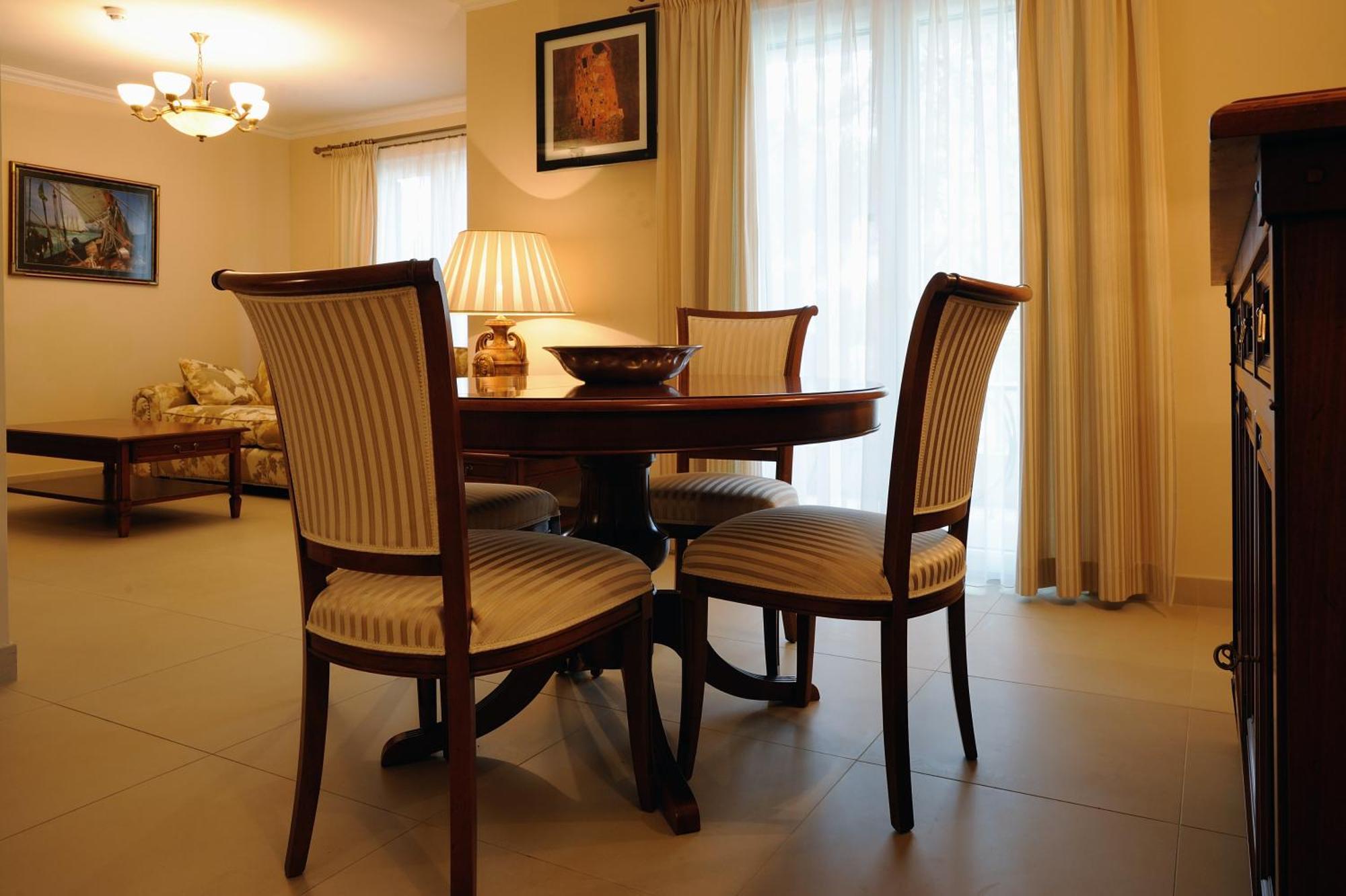 Hotel Solitudo Uble Εξωτερικό φωτογραφία