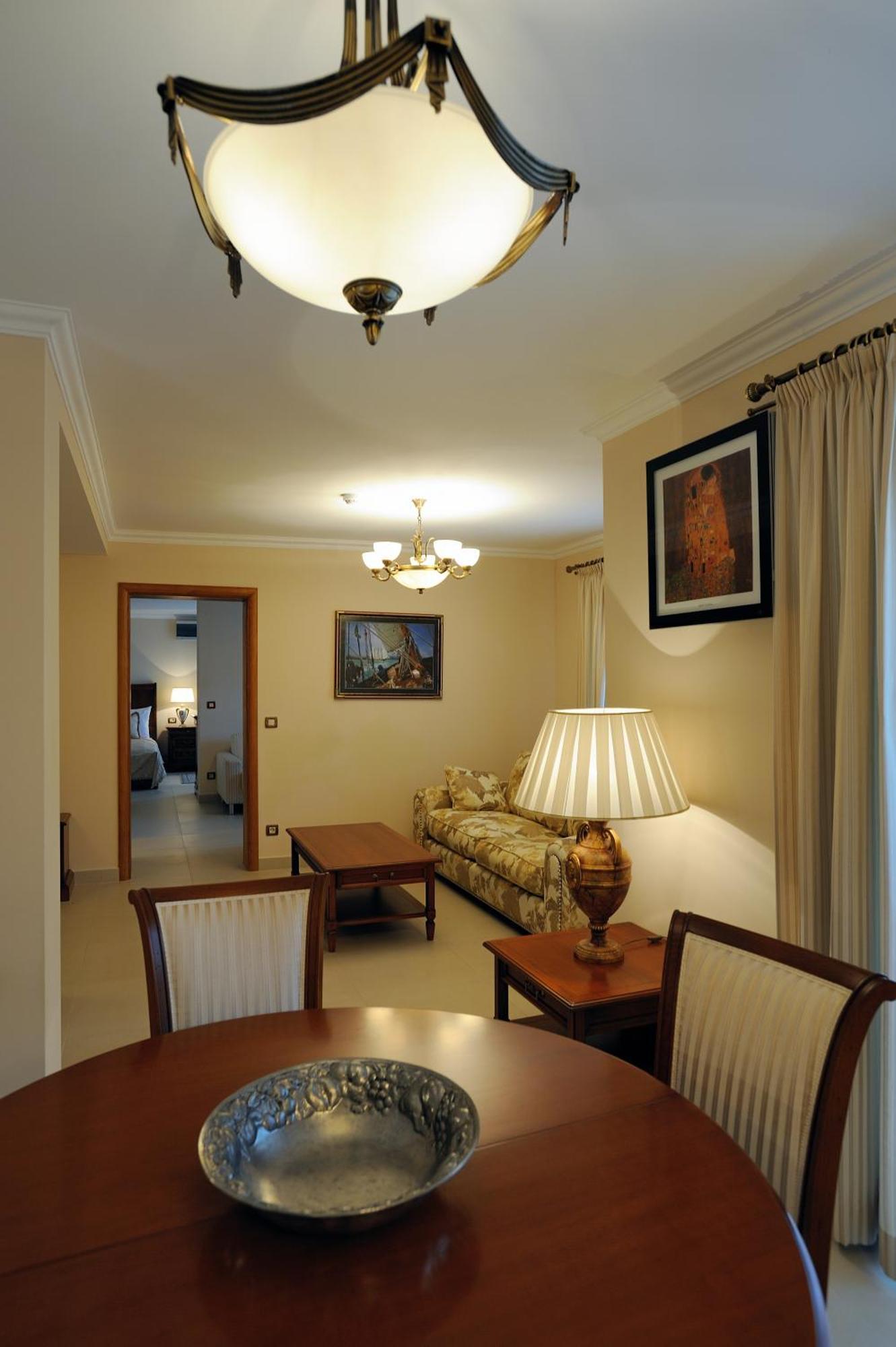Hotel Solitudo Uble Εξωτερικό φωτογραφία