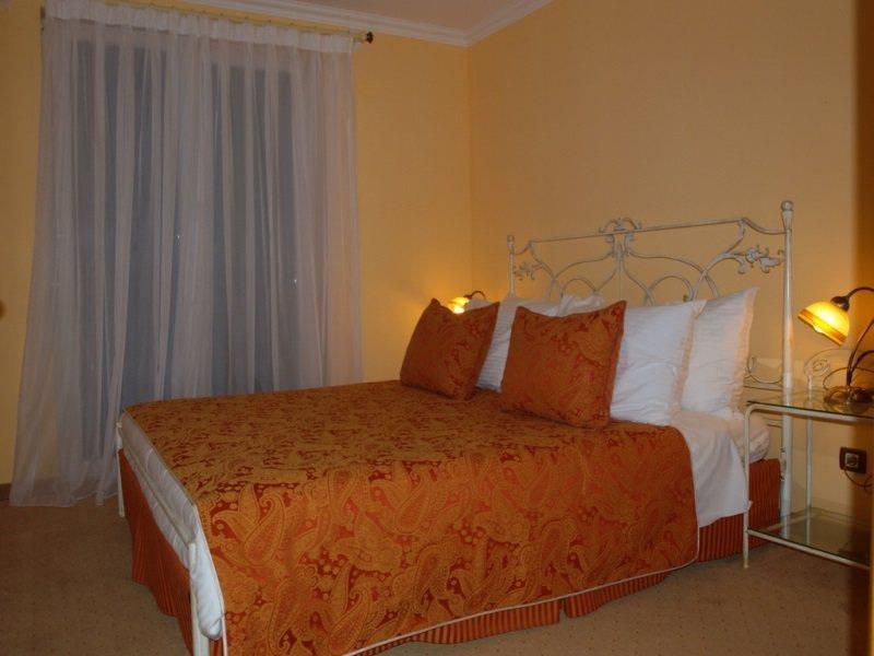 Hotel Solitudo Uble Εξωτερικό φωτογραφία
